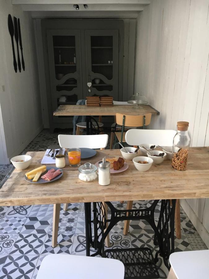 O 36 Rempart Sud B&B Aigues-Mortes Exteriör bild